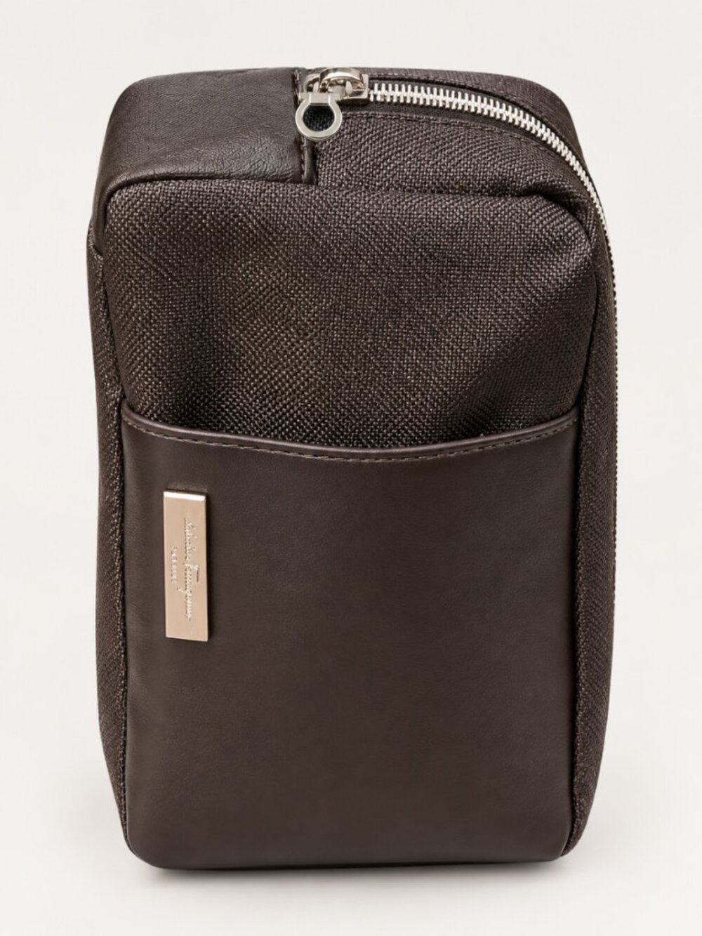 Salvatore Ferragamo Singapore Airlines First Class Amenity Toiletry Bag - Picture 4 of 11